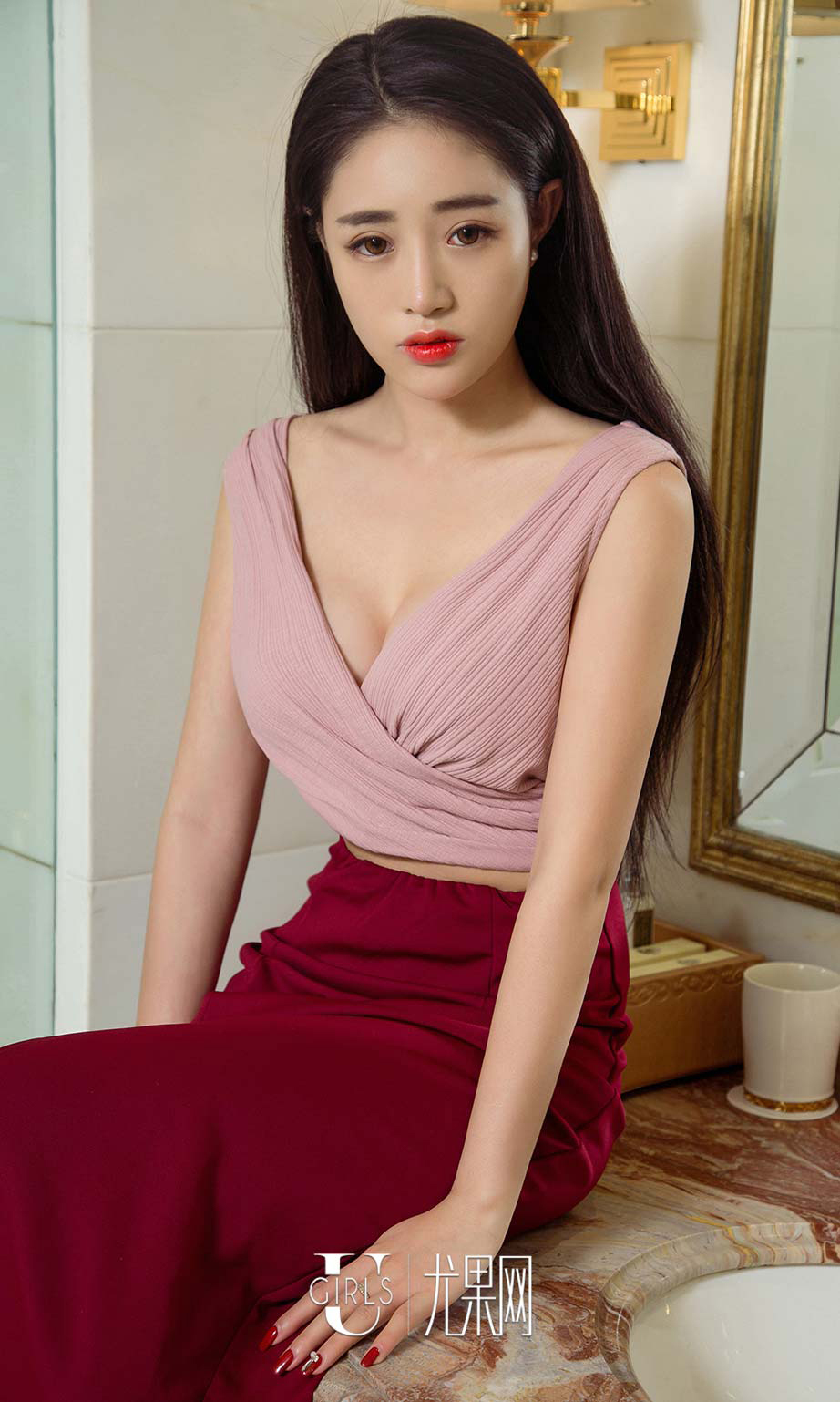 [Ugirls爱尤物]2016.12.28 No.589 月儿弯弯 月儿